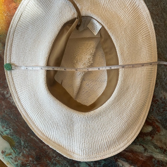 Elegant White Women's Sun Hat - Picture 5 of 7